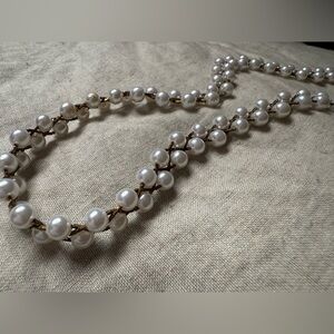 Classic Vintage Faux Pearl Strand Necklace with Gold-Toned Links